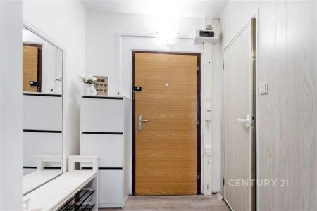 Moderní a světlý byt 2+kk, Horní Měcholupy - Photo 2
