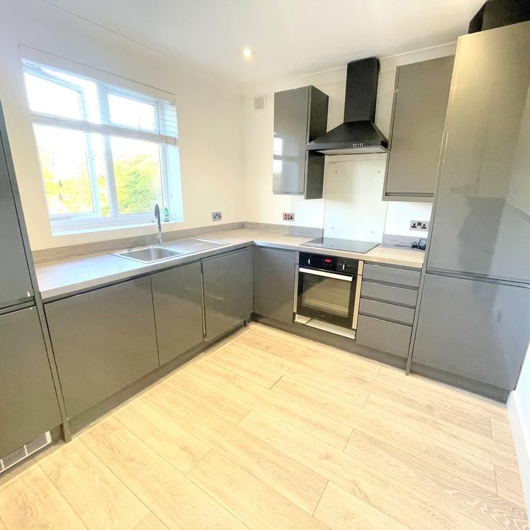 2 bedroom flat to rent - Photo 1