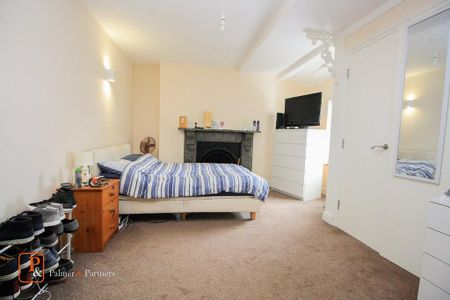 2 bedroom penthouse to rent - Photo 5