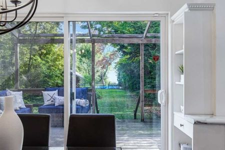 For Lease - 7 Midland Avenue, Toronto, Ontario - Photo 2