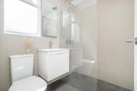 1 bedroom property to rent - Photo 2