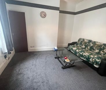 1 Bed Flat, Esslemont Avenue, AB25 - Photo 1