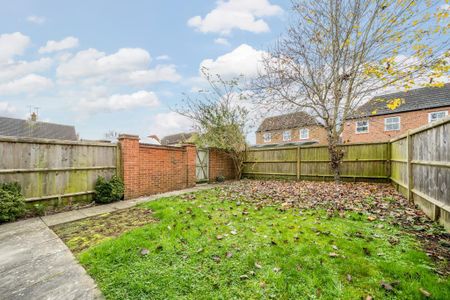 3 bedroom terraced house to rent - Photo 5