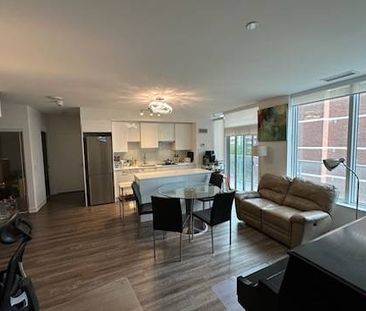 Eglinton&Yonge 3 Bedrooms 2 Bathrooms for lease - Photo 1