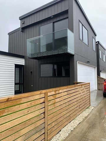 Beautiful 3 Bedroom Townhouse in Papakura - Photo 3
