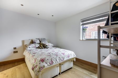 Gosport Street, Lymington, SO41 flat to rent - Photo 3