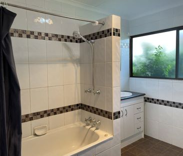 Freshly painted 3 bedroom Lowset home - Photo 1