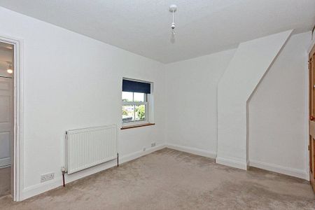 2 bedroom end of terrace house to rent - Photo 3