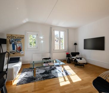 Appartement d’affaires meublé de 2,5 pièces à thème ? Le Corbusier ? - Photo 1