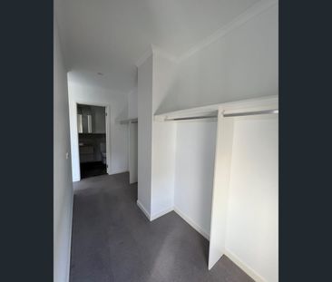 56 Signal Circuit, Aintree, Vic 3336 - Photo 6