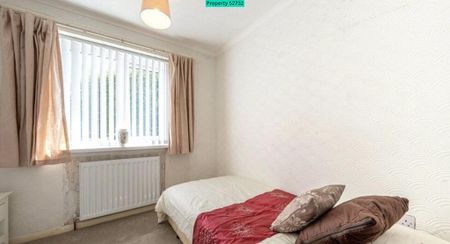 3 bedroom semi-detached house to rent - Photo 3