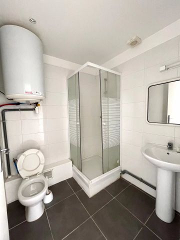 T2 – VIDE – VITRY-SUR-SEINE – 40,08 m² - Photo 2