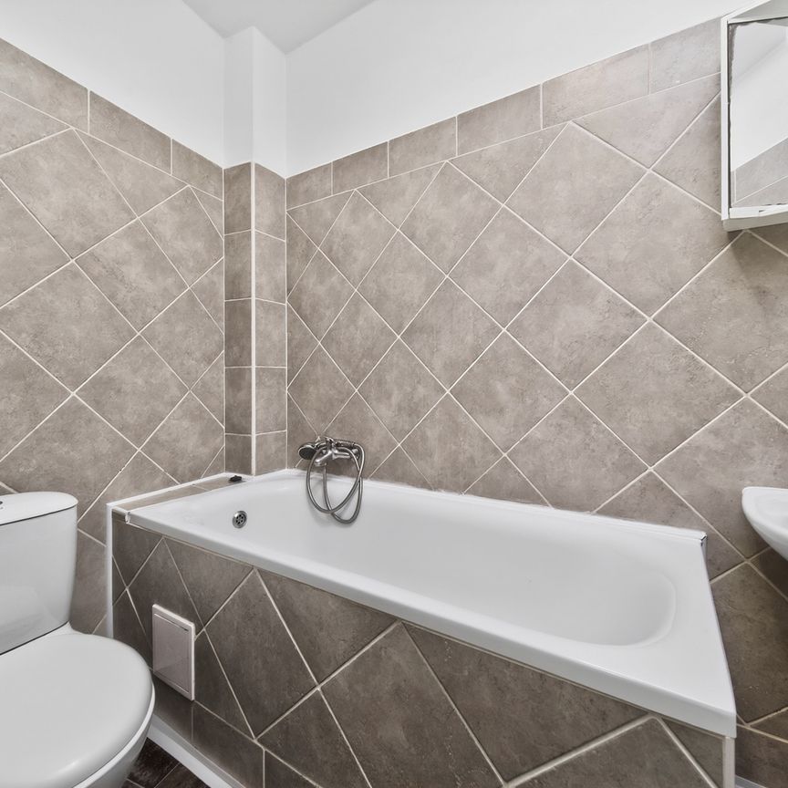 Pronájem bytu 2+kk 41 m² - Fotografie 1