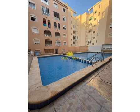 ONE-BEDROOM APARTMENT – TORREVIEJA - Photo 2