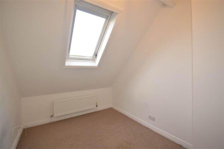 2 Minnowburn Terrace, Newtownbreda, Belfast, Down, Belfast, BT8 7SN - Photo 2