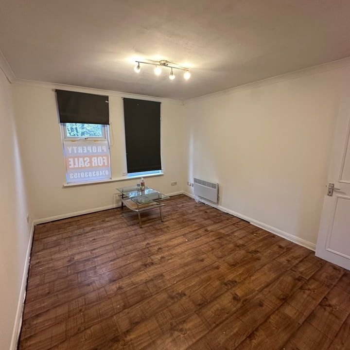 1 Bed Flat, Upton Lane, E7 - Photo 1