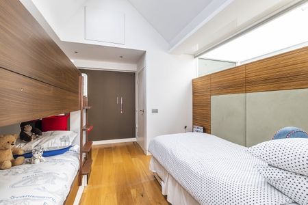 2 bedroom semi-detached house to rent - Photo 5