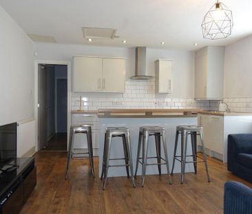 5 bedroom private hall to rent - Photo 3