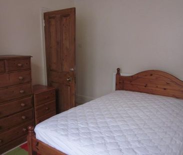 4 bedroom terraced house to rent - Photo 1