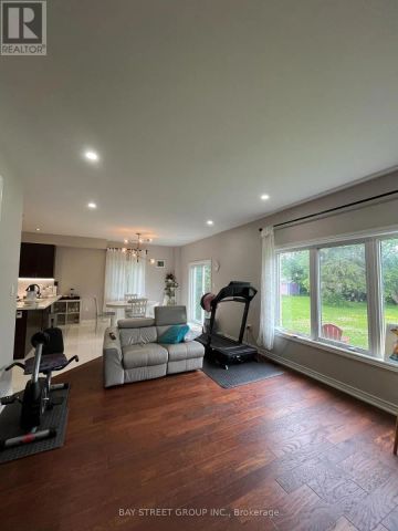 178 BAYVIEW AVENUE - Photo 2