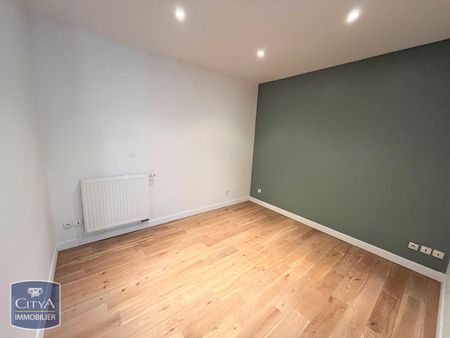 Location Appartement 3 pièces 104m² LILLE 59000 - Photo 5