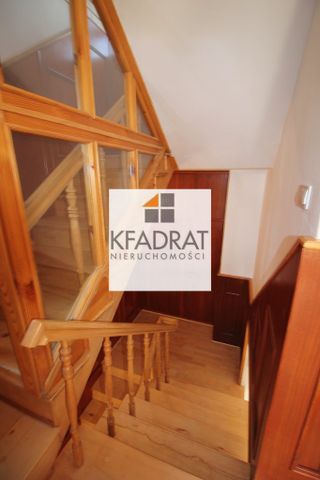 Duży dom wolnostojący 4 sypialnie - Zdjęcie 2