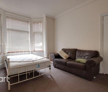 1 bedroom in a house share to rent - Photo 6