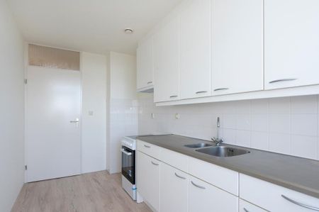 Appartement te huur: Messiaenplantsoen 130 1323 LK Almere - Photo 2