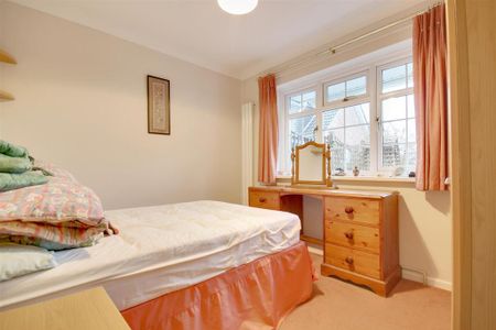 2 bedroom bungalow to rent - Photo 3