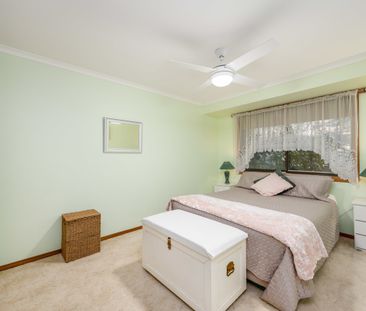 5 BEDROOM HOME IN MOOROOPNA!!! - Photo 2