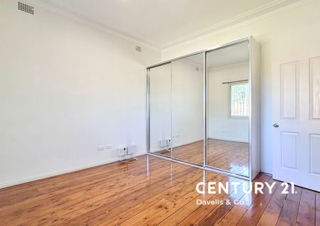 One Week Free Rent & Water Included! - Photo 3