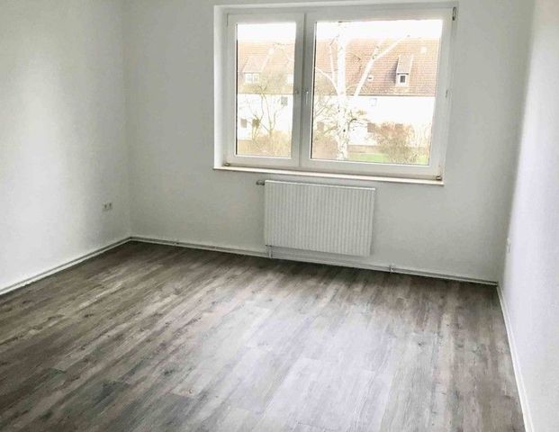 Gut geschnittene 3-Zimmer-Wohnung mit Balkon - Photo 1