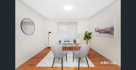 Ideal 4 Bedroom Home in Family Friendly Location - Photo 4