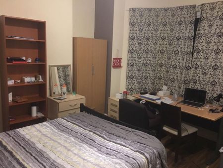 5 bedroom terraced house to rent - Photo 5