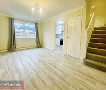 Melvin Way, Histon - Photo 5