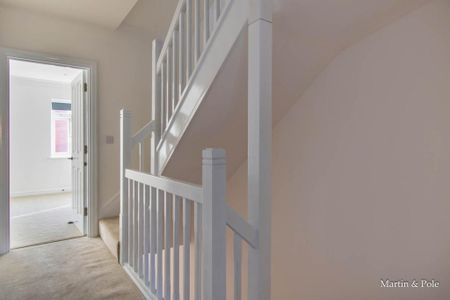 4 bedroom townhouse to rent - Photo 3