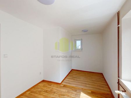 Pronájem bytu 3+kk 65 m2 - Fotografie 4
