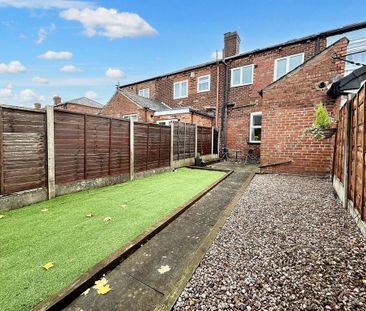 3 bedroom terraced house to rent - Photo 3