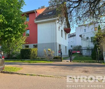 Pronájem pěkného bytu 2+kk v Hradci Králové - Malšovicích ul. Na Hr... - Photo 5