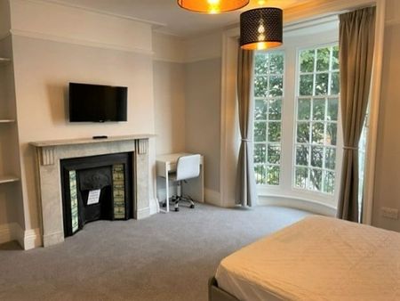 Room in a Shared Flat, Egremont Place, BN2 - Photo 4