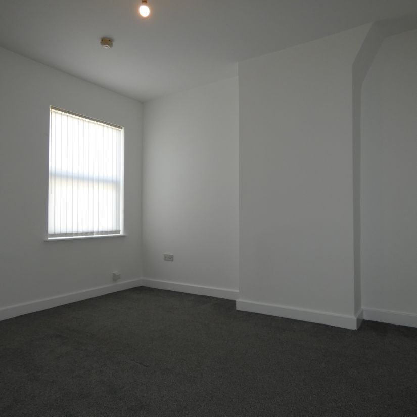 Clevedon Road Flat 2 FFF - Photo 1