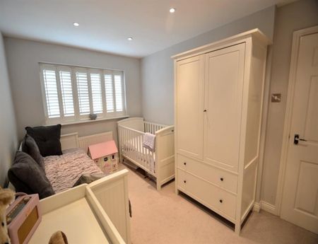 2 Bedroom Terraced Available Arranging tenancy - Photo 5