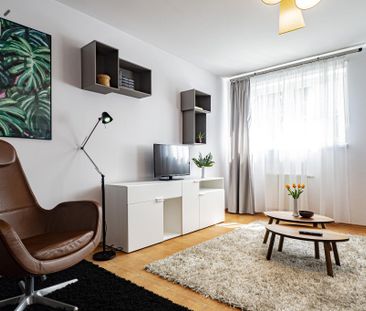 Kawalerka w sercu miasta, winda, parking - Photo 1