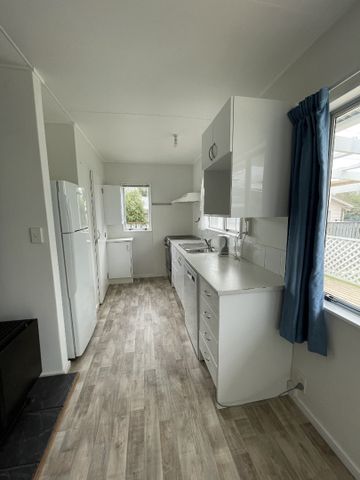 Levin - 3 Bedrooms - Photo 4