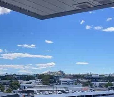 7th Floor + Deck + Carpark - Photo 2