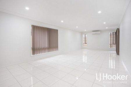 Modern 3 Bedroom Home Offering Family Lifestyle! - Photo 5