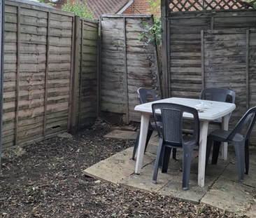 Studio to rent - Photo 6