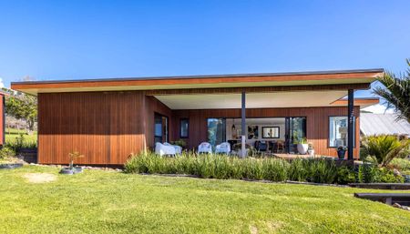 Haven on Queens - Executive Island Living - Photo 5