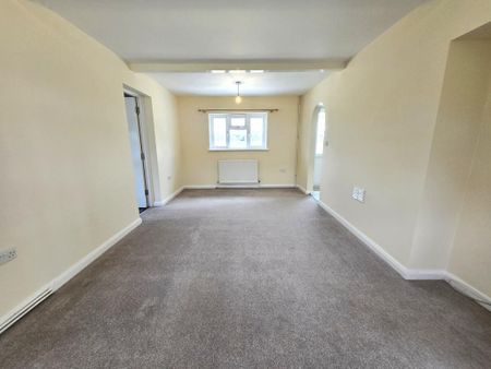 6 bedroom detached house to rent - Photo 4