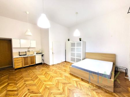 Przestronna Słoneczna kawalerka, blisko Galerii Krakowskiej - Zdjęcie 3